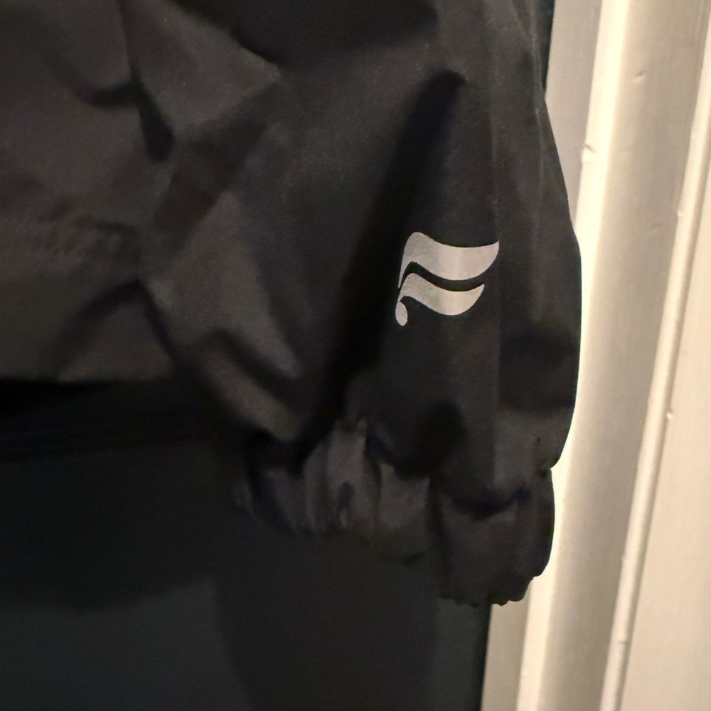 NWT-Fabletics Women’s Black Downpour/Cold Jacket - Picture 5 of 11